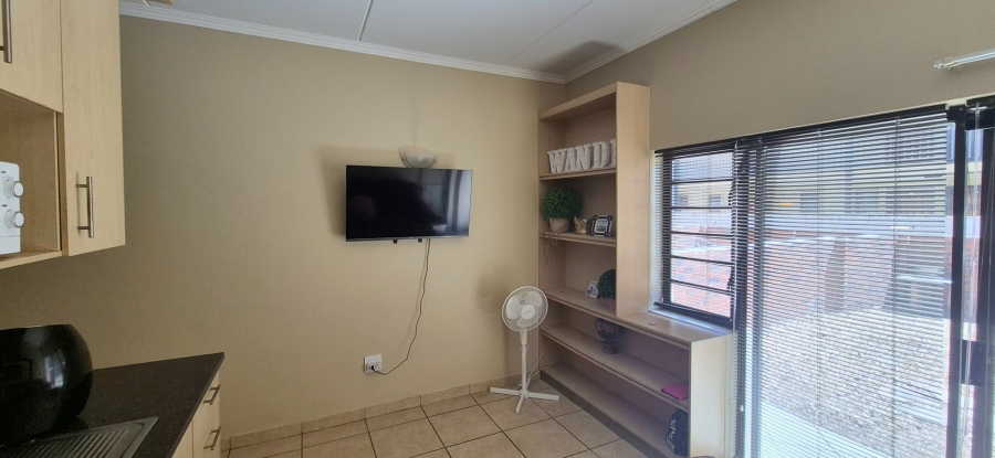 1 Bedroom Property for Sale in Die Bult North West